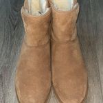 UGG Mini Photo 2