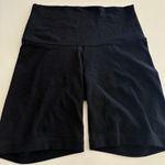 Aritzia  Biker Shorts size Small  Photo 0