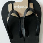 Feelgoodz • NWT Black Rubber Flip Flops Size 10 Photo 0