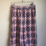 Lucy & Laurel  medium cropped stretchy pants Photo 3