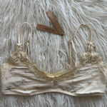 SKIMS Skim Fits Everybody Lace Scoop Bralette Boutique Print Size Medium Photo 0