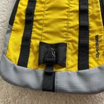 Dakine  Lightweight Backpack Hip Belt School Work Hiking Yellow Grey Photo 3