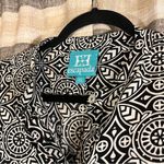 Escapada  Black And White Blouse‎ Size XL Photo 5