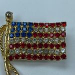 Vintage USA American Flag Patriotic Pin Brooch Rhinestone Red White Blue Gold Photo 2
