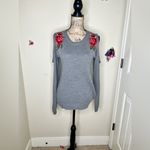 Alya Gray Cold Shoulder Sweater with Rose Embroidered Flowers Size Large Photo 1