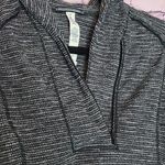Lululemon  THINK FAST PULLOVER FITTED SWEATER SPACE DYE BLACK GRAY WOMENS 6 Photo 3