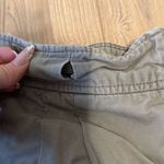 Calvin Klein Jeans  Vintage Women's Shorts Size 8 with belt loops and cute back p Photo 2