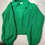 Vestique Green Sweater Photo 0