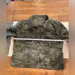 Loft cropped trucker jacket, green camo, size medium Photo 3