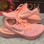 Nike Epic React Flyknit Women's Running Shoes Size 6.5 Pink Tint Photo 1