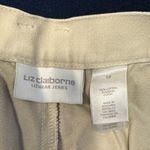 Liz Claiborne  Beige Women's Bermudas / DG82 Photo 3
