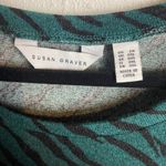 Susan Graver  Size 2x Zebra Animal Print Blouse Top Green Black Soft Stretch Photo 1
