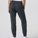 Vuori // Women's Performance Joggers Photo 4