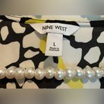 Nine West  sleeveless top - black white/gray yellow - size large - v neck Photo 3