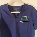 FIGS Scrub Top Navy Blue Technical Collection V Neck Single Pocket S EUC w/ LOGO Photo 1