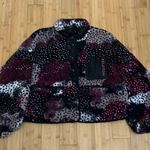 Peloton  caviar camo snap Sherpa jacket Photo 0