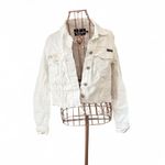 Calvin Klein Jeans – Cropped Denim Jacket – Women's Medium White – Raw Hem Photo 2
