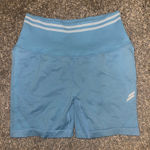 DOYOUEVEN  Shorts Scrunch Photo 0