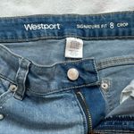 Westport Signature Fit Crop Jeans Pearl Bead Accents Light Wash Stretchy Size 8 Photo 4