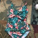 Merona   Ladies Swimsuit Photo 5