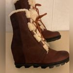 Sorel  Women's Brown suede leather Shearling platform Joan of artic boots 9.5 Photo 11