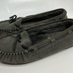 Minnetonka  moccasins‎ gray fur lined size 6 Photo 0