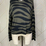 Anthropologie Kasia Hoodie Sweater Zebra Stripe Knit Acrylic Green Black Size XS Photo 4