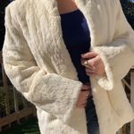 White faux fur coat Size M Photo 0