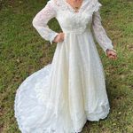 Vintage Cream Lace Long Sleeve V Neck Wedding Dress Size XS Photo 1