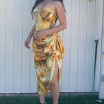 Pretty Little Thing orange tie dye corset and midi skirt set Photo 4