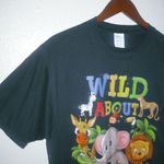 Gildan WILD ABOUT TEACHING M Baby l Animals Elementary Top Photo 2