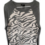 DKNY  Gray and Cream Patterned Sweater Photo 0