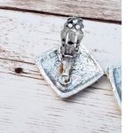 Vintage Clip On Earrings Photo 4