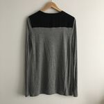 Vince  Silk Trim Long Sleeve Tee‎ Top Gray Knit Womens Size XS Crewneck Hi Low Photo 5