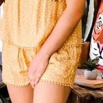 Mustard Set Gold Photo 1