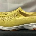 Easy Spirit  WO SIZE 10 LEATHER SLIP ON MULE MUSTARD YELLOW CROCHET LOOK Photo 6