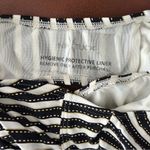 π Nip Tuck One piece striped swimsuit π₯ Black Size 10 Photo 11
