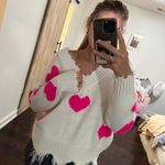 Main Strip Pink And White Heart Sweater  Photo 0