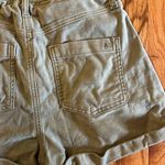 American Eagle  Baggy Mom Short Photo 2
