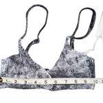 Good American NWT Always Fits Twist Bikini Top Gray Tie Dye Size 0 / XS GSW0522 Photo 5