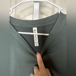 Athleta  Green Crewneck Sweatshirt XS‎ Long Sleeve Relaxed Fit Pullover Top Photo 1