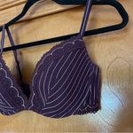 Chantelle  Purple Pinstripe Plunge Contour Bra Size 34D Photo 2