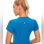 CRZ Yoga Speedy Seamless Short Sleeves Slim Fit Top in Super-Sonic Blue Size L Photo 4