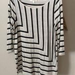 Cyrus 🖤🖤BOGOHO 🖤🖤Black and White Striped Top Photo 0