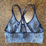 Women’s B&W Tie Photo 1