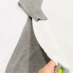 NWT La Classe Couture Grey/White WaffleKnit Oversized Pullover Cowl Neck Sweater White Size undefined Photo 2