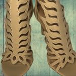 Glaze  brand strappy heels! Very nice Nwot Photo 3