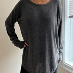 Athleta Women's Long Sleeve Gray Top with Thumb Holes Size L Photo 6
