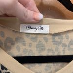 Blooming Jelly V-Neck Leopard Tee Photo 5