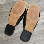 Vince Camuto Black Leather Sandals . Photo 2